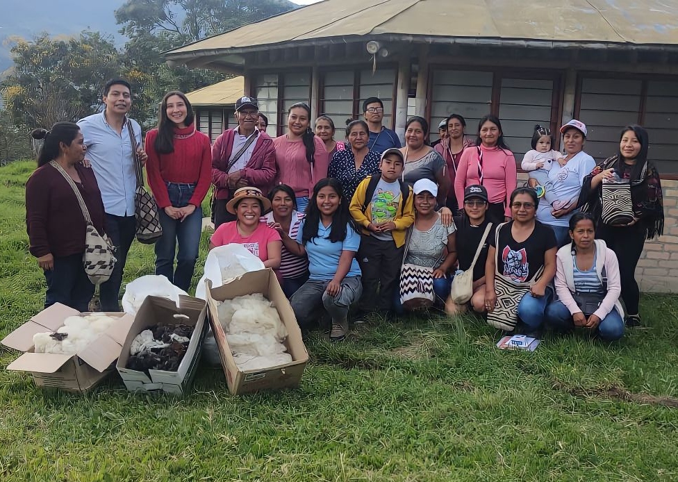 Empoderando a través del tejido: Promoviendo emprendimientos femeninos en el resguardo La Gaitana