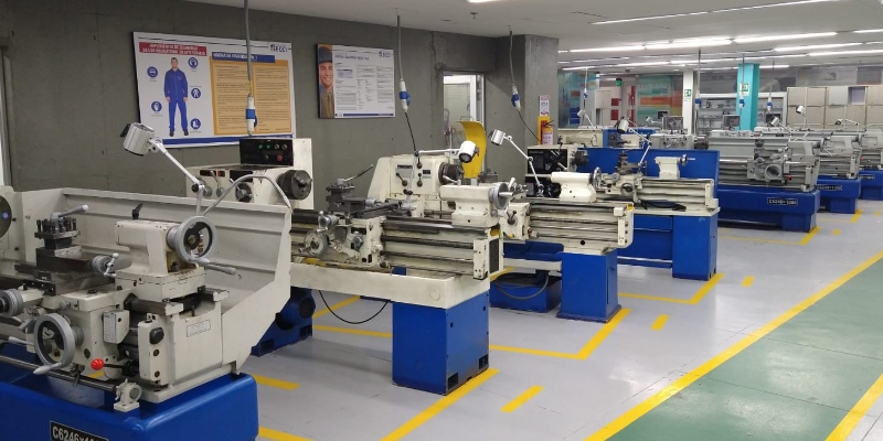 ¿Por qué los talleres son clave para estudiar mecánica industrial hoy?